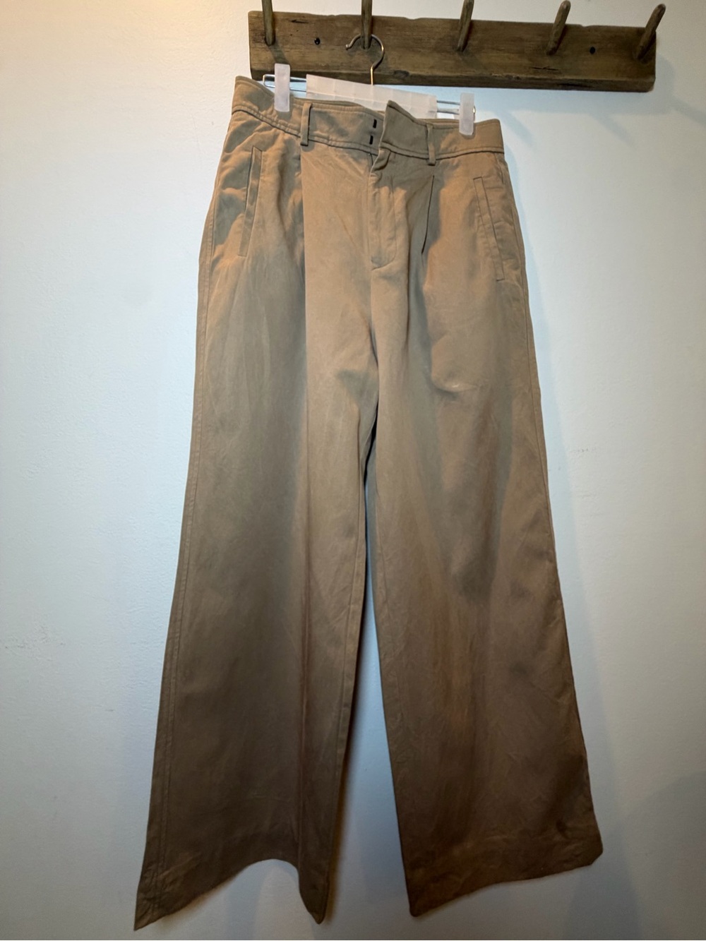 Everlane size 8 pleated pants wide leg - Picture 3 of 6